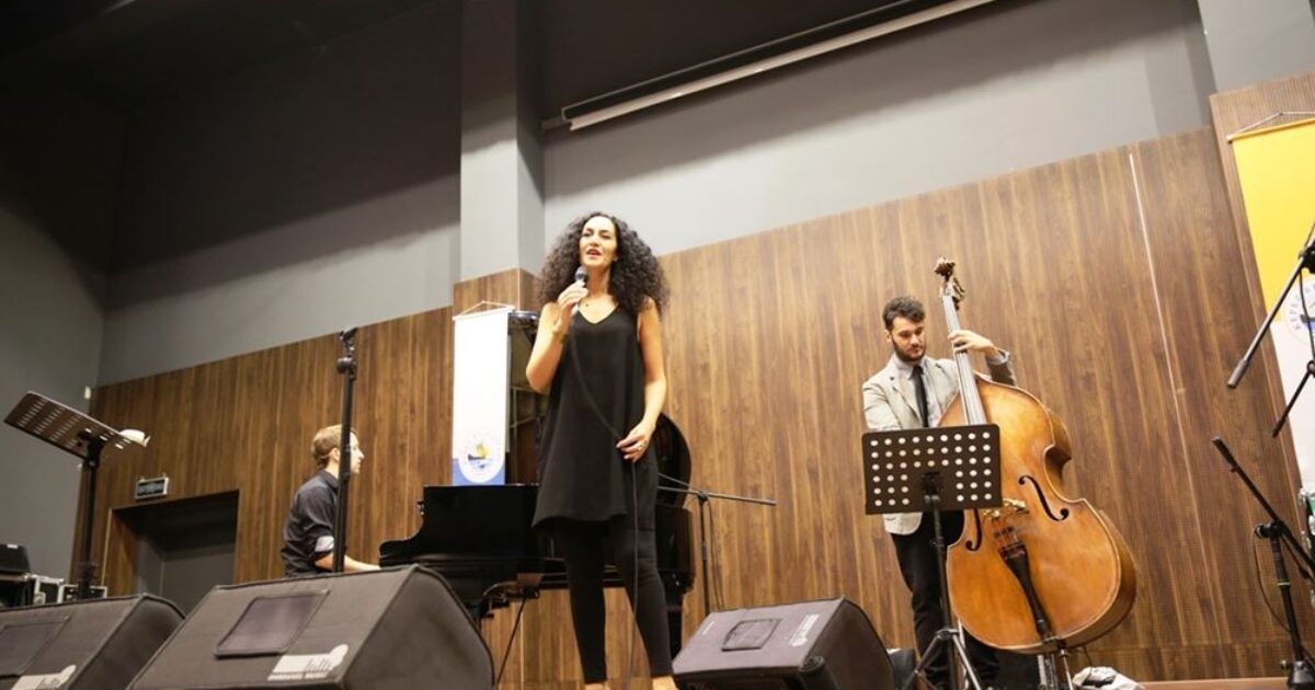 Defne Şahin Band