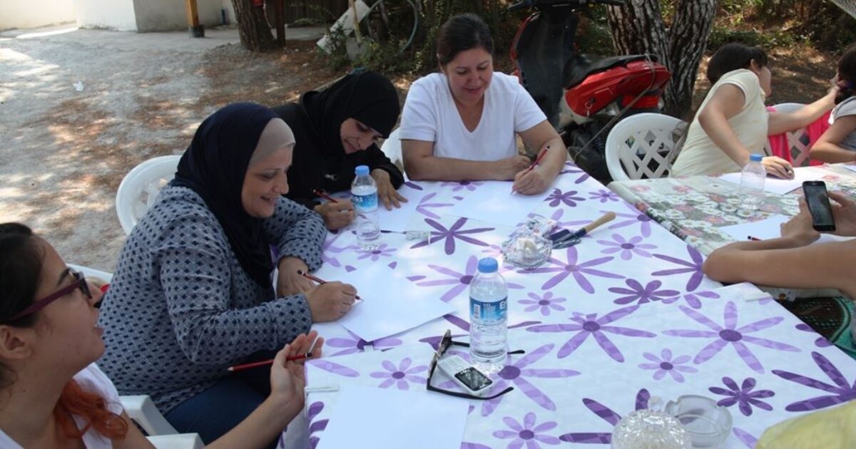 Göçmen Kadınlarla Bienaldeyiz Atölyeleri