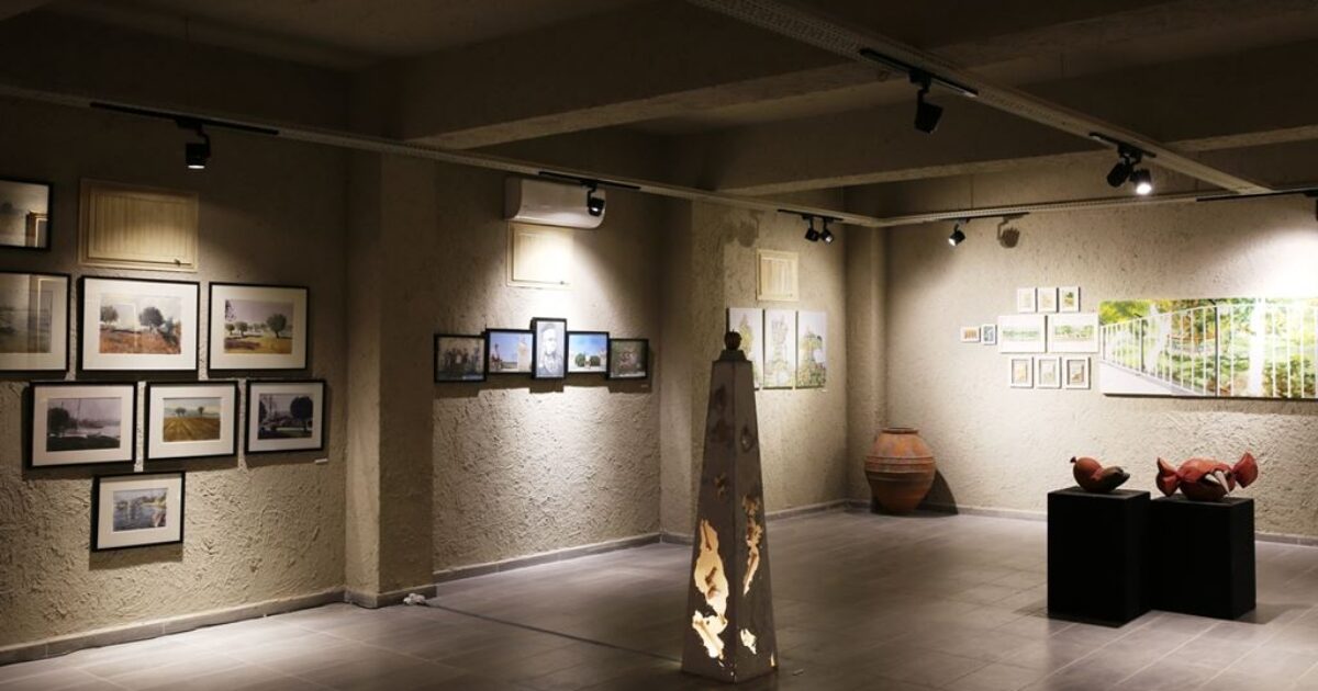 On the Edge of the Past Exhibition